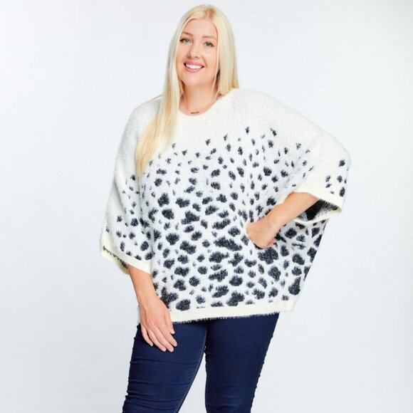 DAVI & DANI Plus Size White Fuzzy Sweater with Black Leopard Print, Oversized - Picture 5 of 5